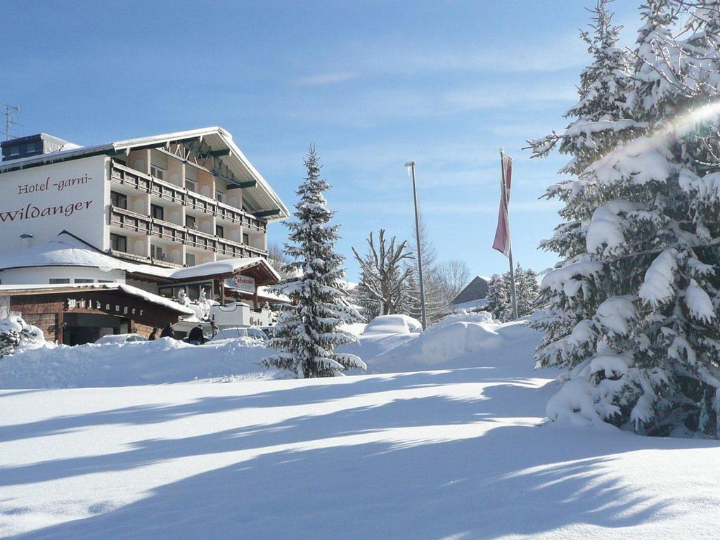 Zöblen Garni Hotel Wildanger חדר תמונה