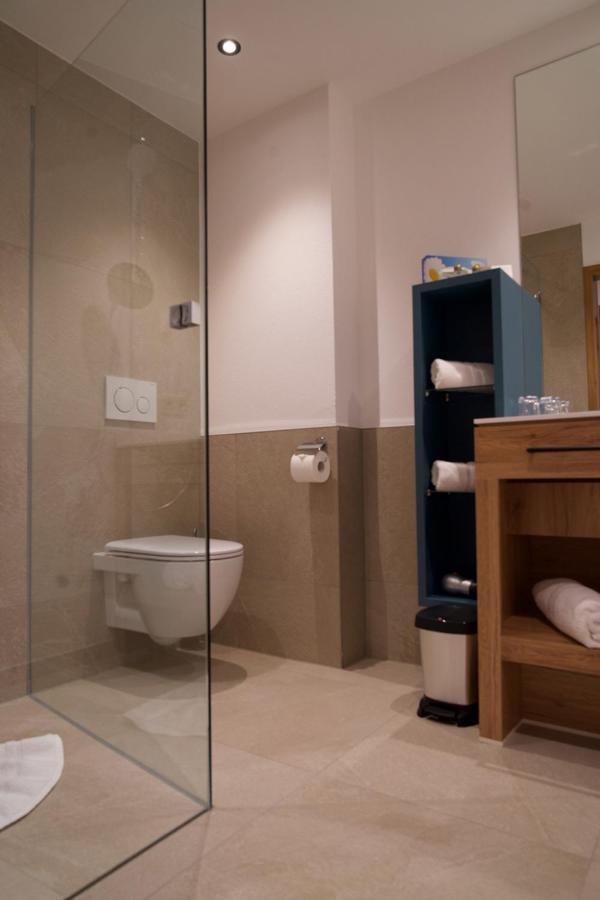 Zöblen Garni Hotel Wildanger מראה חיצוני תמונה